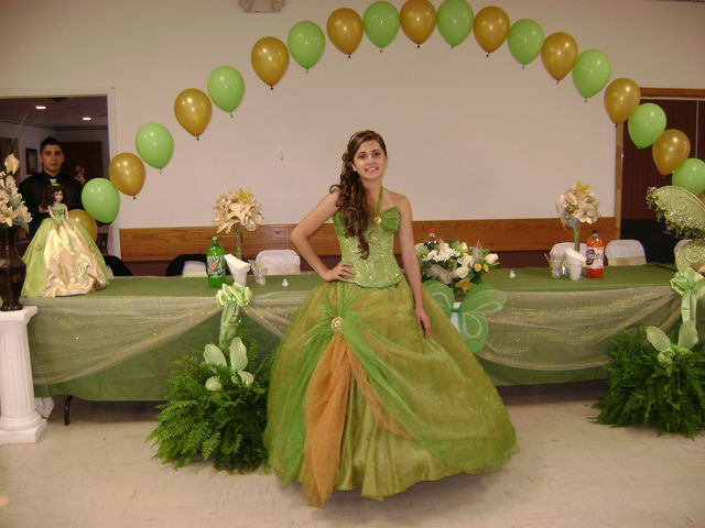 EN EL SALON DE LOS BOMBEROS UNA GRADUACION